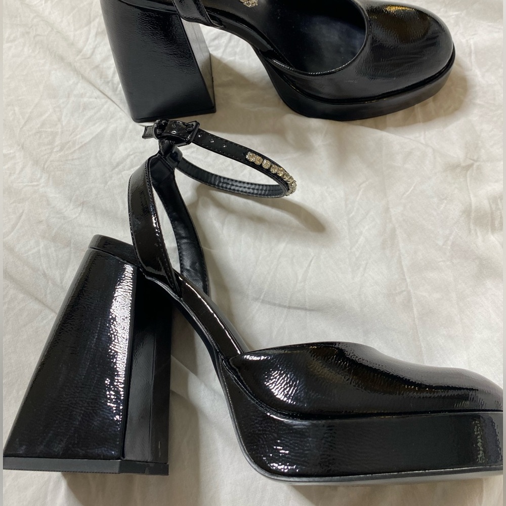 Call It Spring heels. - Picture 2 of 6